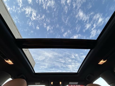 Used 2024 Toyota Highlander Platinum image 20