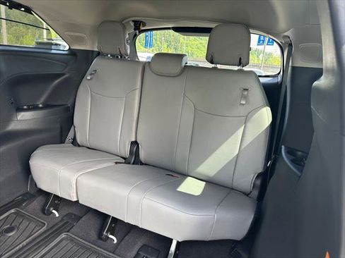 Certified 2026 Toyota Sienna XLE AWD/4WD image 16