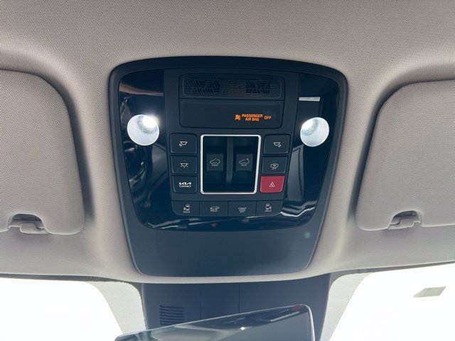 Certified 2026 Kia Carnival SX Prestige FWD image 31