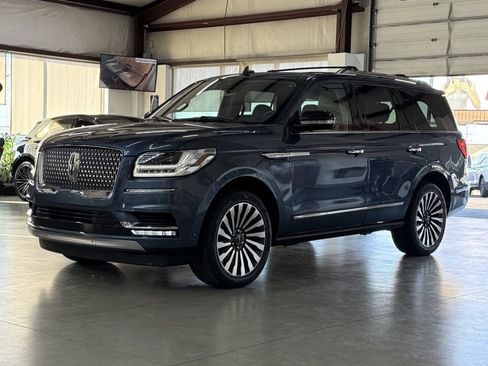 Used 2019 Lincoln Navigator Reserve AWD/4WD image 6