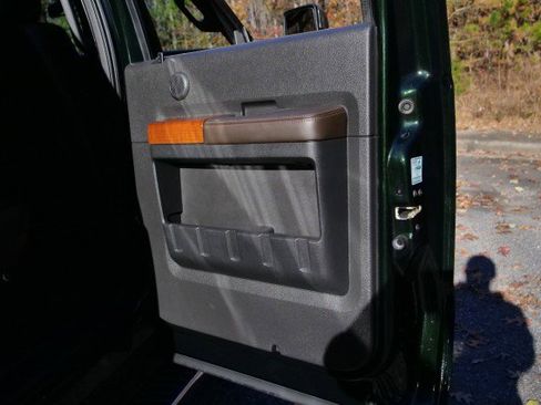 Used 2016 Ford F450 King Ranch w/ King Ranch w/Chrome Package image 46