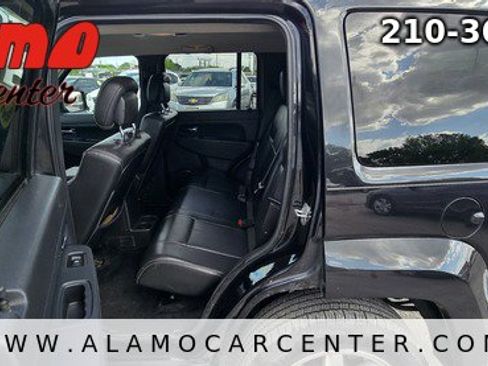 Used 2012 Jeep Liberty Sport image 25