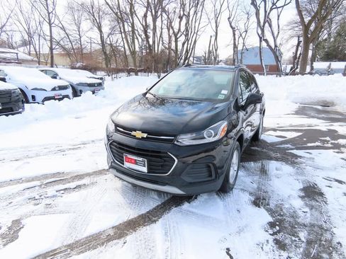 Used 2018 Chevrolet Trax LT image 1