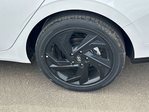 New 2026 Hyundai Elantra SEL Sport Premium FWD image 20