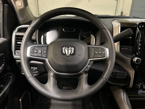 Used 2024 RAM 3500 Laramie AWD/4WD image 15