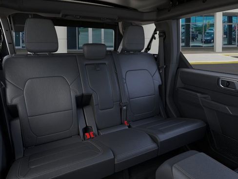 New 2025 Ford Bronco Badlands image 11