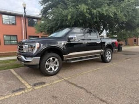 Used 2021 Ford F150 Lariat w/ Equipment Group 502A High AWD/4WD image 6