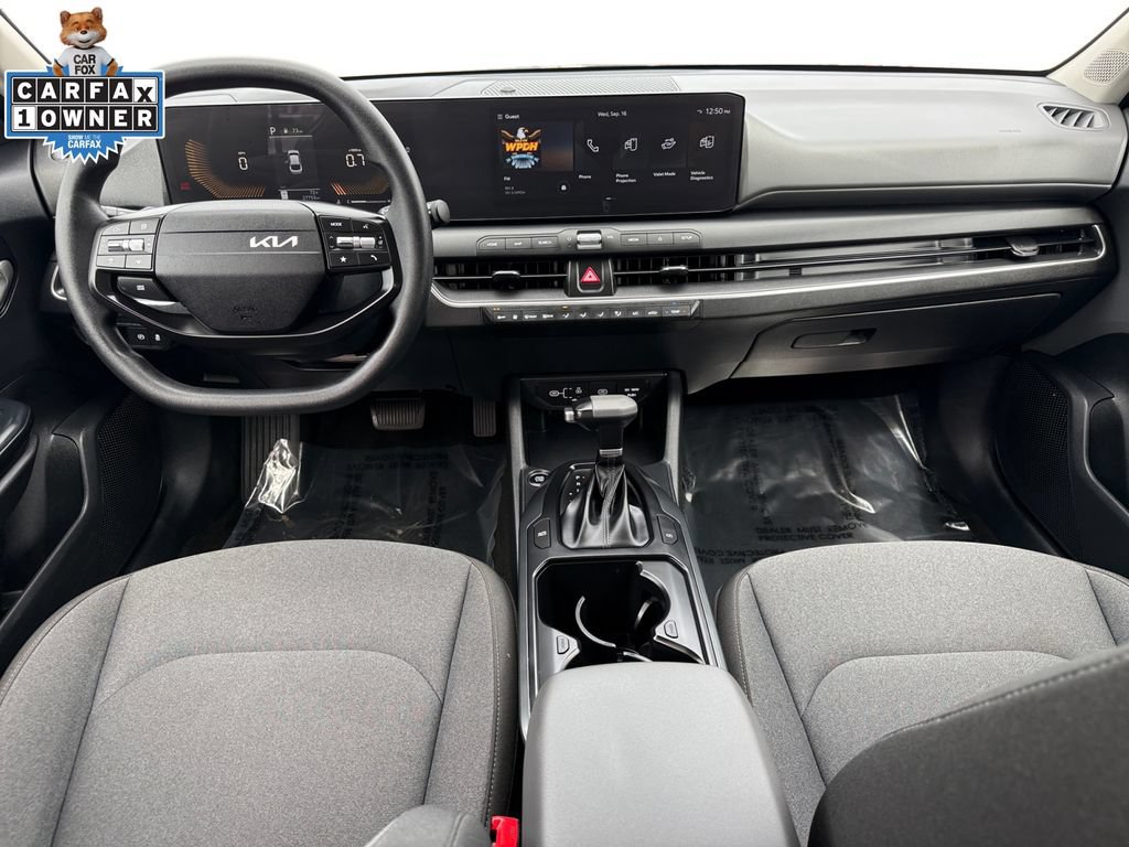 Certified 2025 Kia K4 FWD image 10