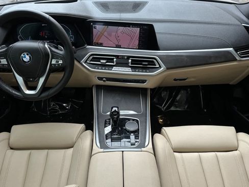Used 2022 BMW X5 xDrive45e w/ Climate Comfort Package image 3