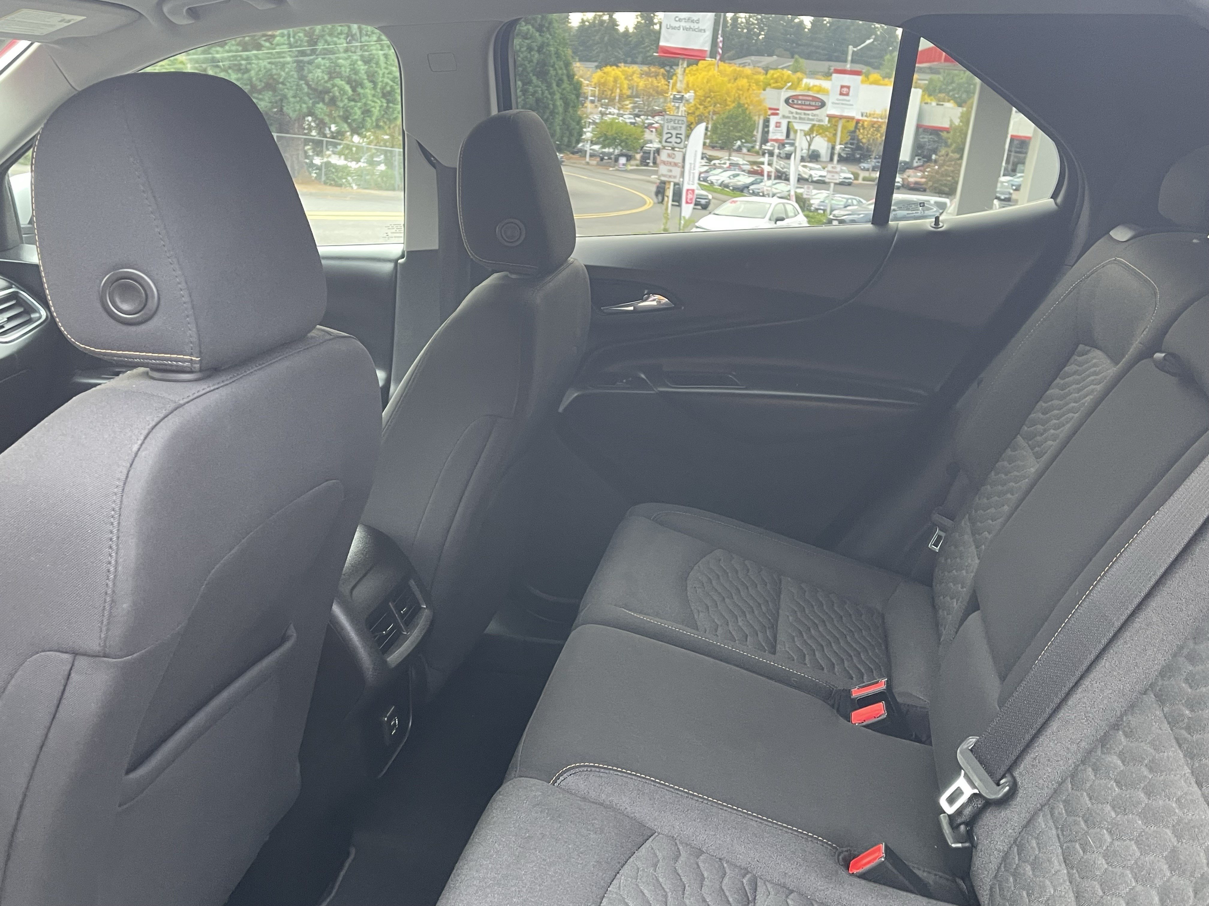 Used 2019 Chevrolet Equinox LT AWD/4WD image 13
