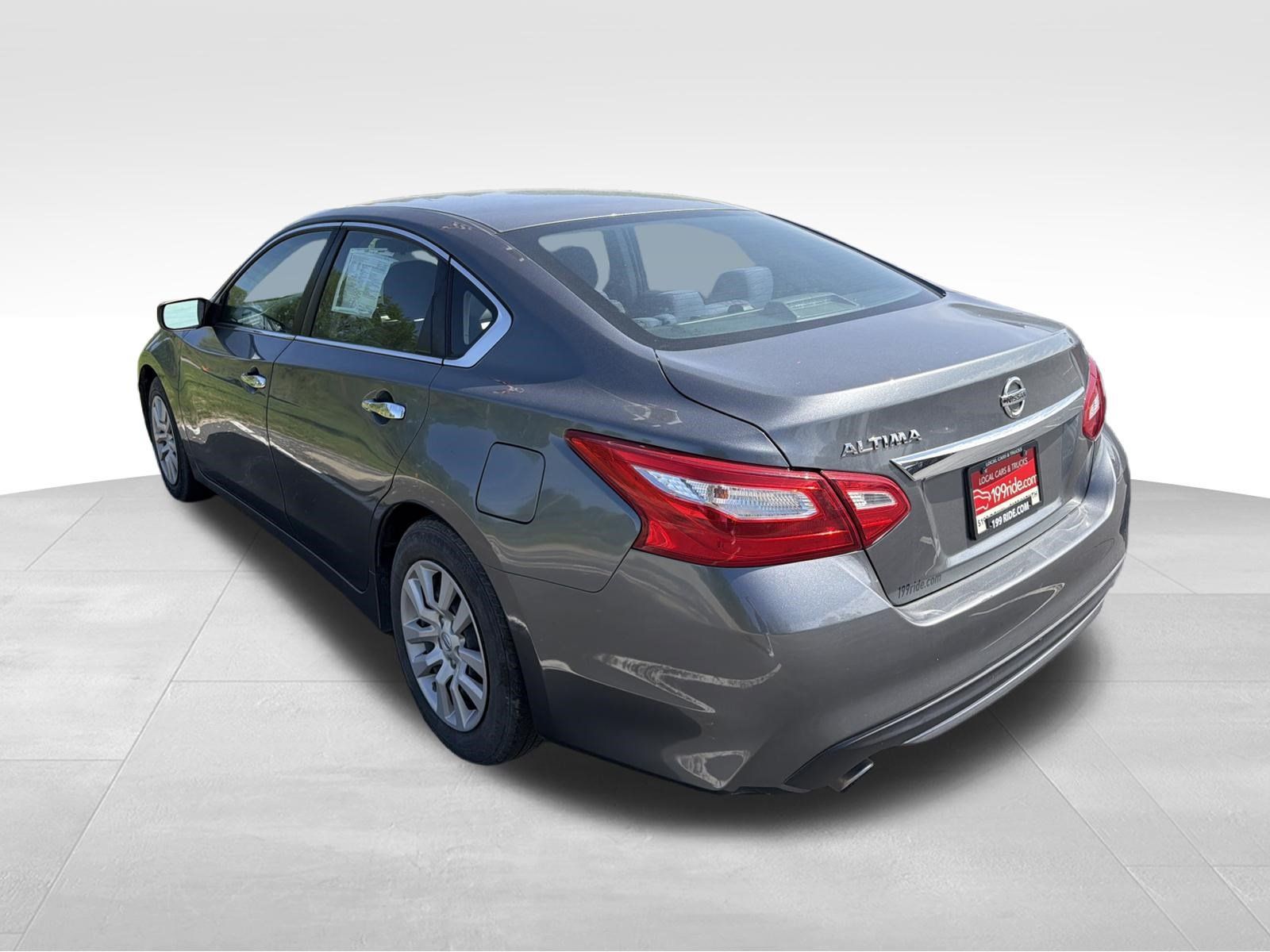 Used 2017 Nissan Altima 2.5 S w/ Power Driver Seat Package FWD image 6