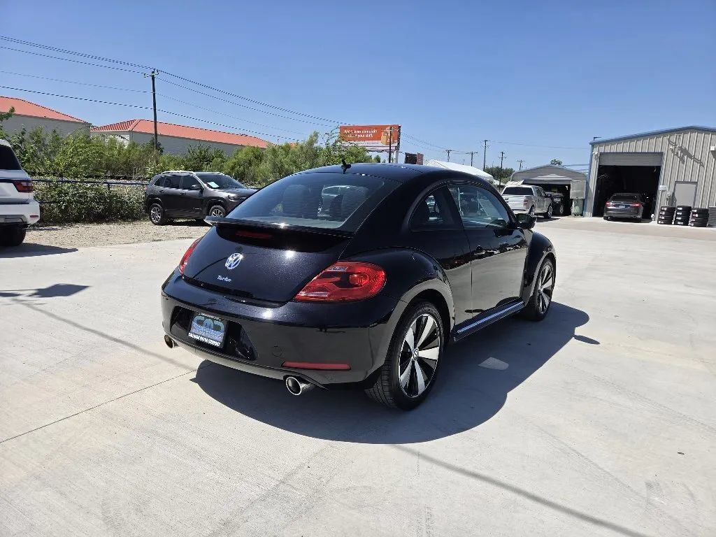 Used 2013 Volkswagen Beetle 2.0T FWD image 5