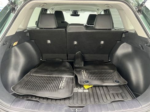 Used 2022 Toyota Corolla Cross XLE image 22