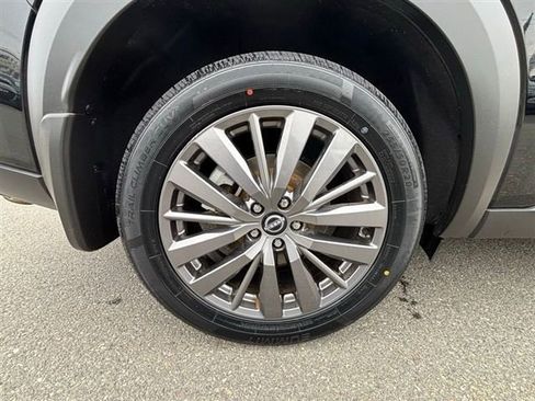 Used 2023 Nissan Pathfinder SL w/ SL Premium Package image 23