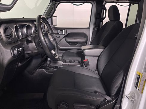 Used 2021 Jeep Wrangler Unlimited Sport image 12