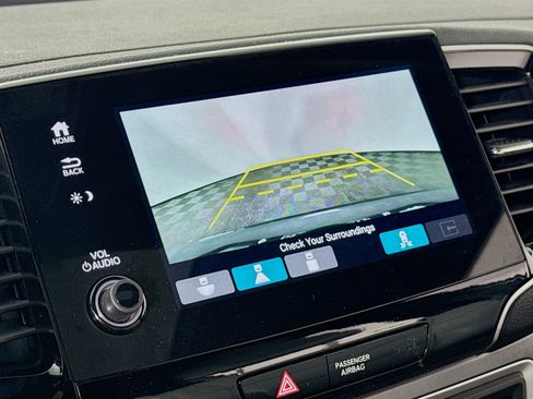 Used 2023 Honda Passport EX-L image 17