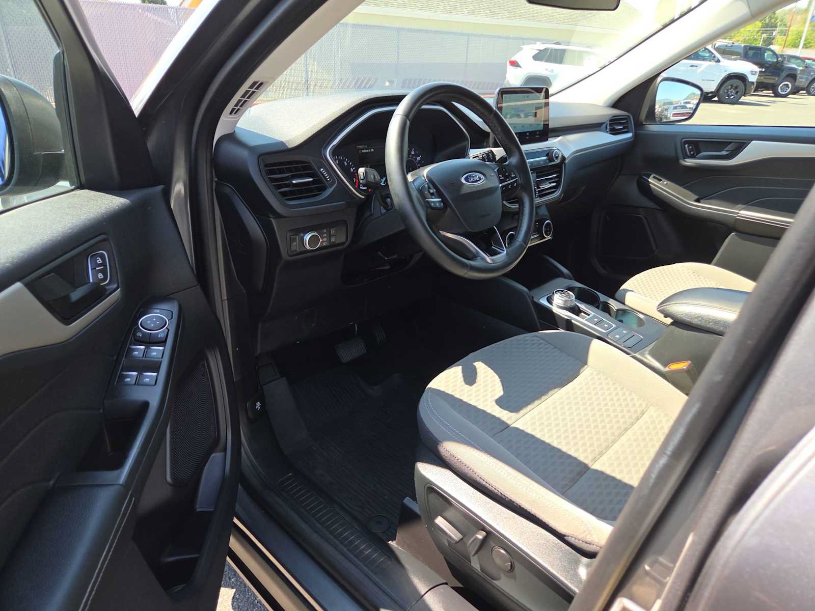 Used 2022 Ford Escape SE w/ Convenience Package AWD/4WD image 10