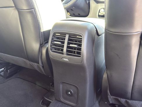 Certified 2025 Ford Escape Platinum w/ Class II Trailer Tow Package image 28