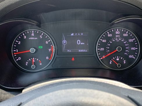 Used 2018 Kia Optima LX w/ 17" Alloy Wheels Package image 16