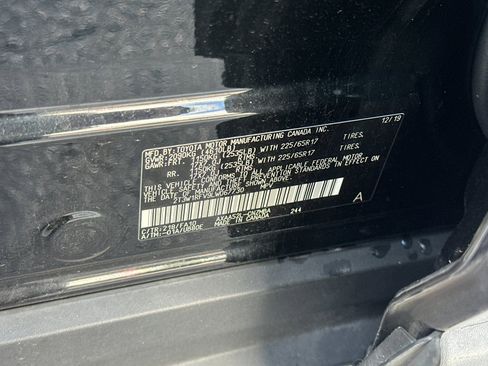 Used 2020 Toyota RAV4 XLE image 26