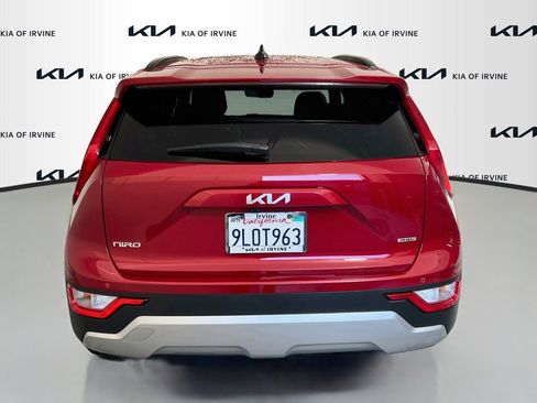 Certified 2024 Kia Niro EX w/ EX Cold Weather Package FWD image 8
