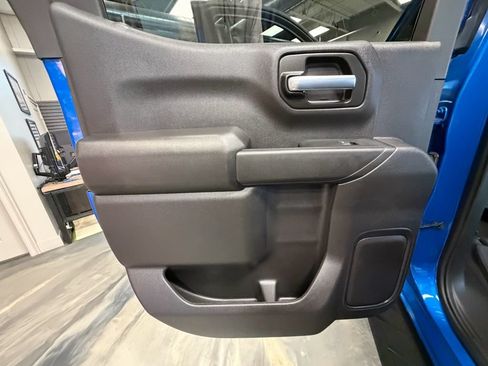 Used 2022 Chevrolet Silverado 1500 Custom Trail Boss w/ LPO, Dark Essentials Package AWD/4WD image 45