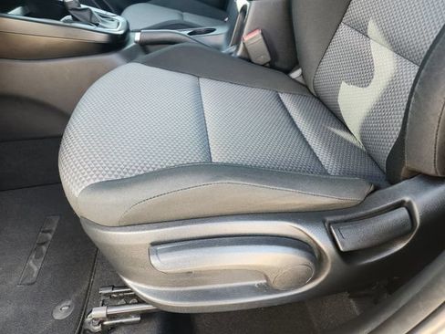 Certified 2025 Kia Soul LX w/ LX Technology Package FWD image 23
