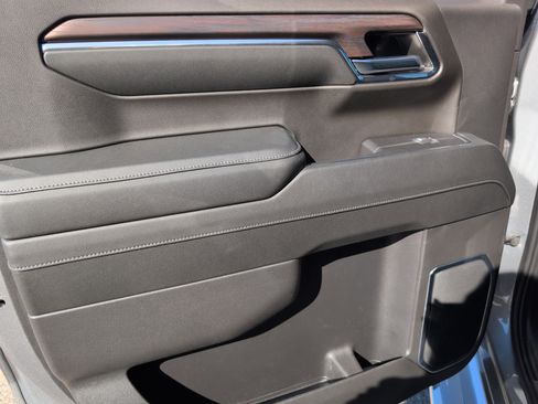 Used 2024 GMC Sierra 1500 SLT w/ SLT Premium Package image 32