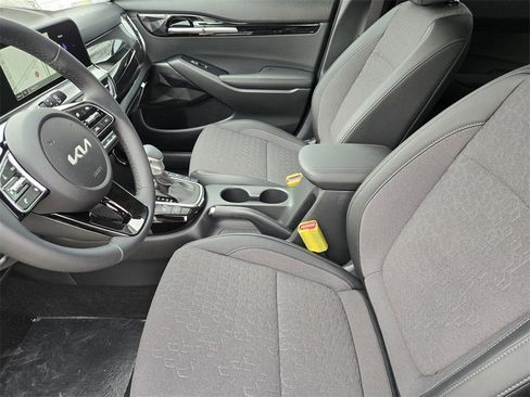 New 2026 Kia Seltos S image 36