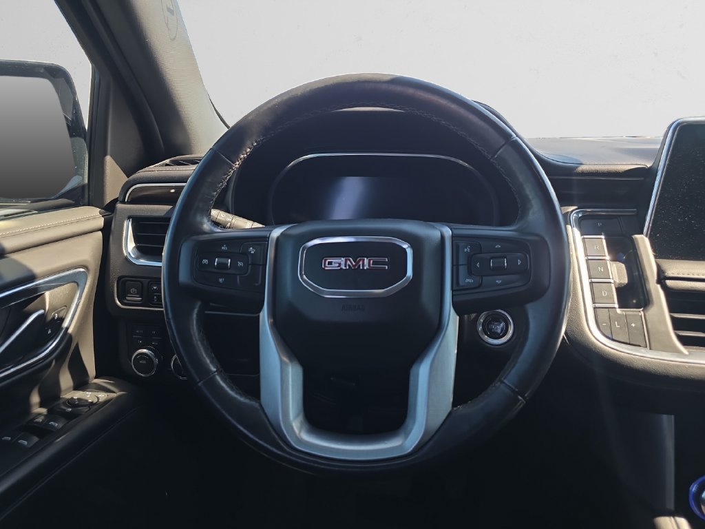 Used 2023 GMC Yukon XL SLE w/ Gmc Pro Safety Plus Package AWD/4WD image 12