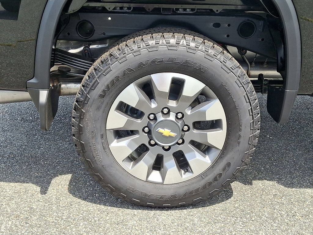 New 2026 Chevrolet Silverado 2500 Custom w/ Custom Value Package AWD/4WD image 5