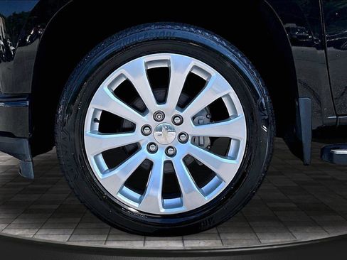 Used 2022 Chevrolet Silverado 1500 High Country AWD/4WD image 9