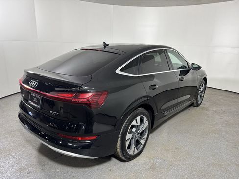 Used 2020 Audi e-tron Premium Plus image 7