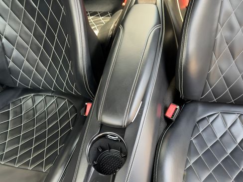 Used 2015 Ferrari California T RWD image 51