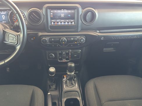 Used 2022 Jeep Wrangler Unlimited Sport AWD/4WD image 8