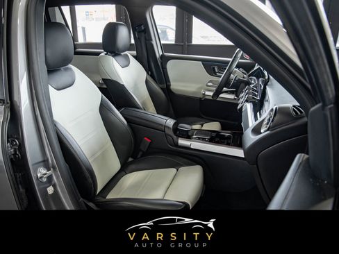 Used 2022 Mercedes-Benz GLB 35 AMG 4MATIC w/ AMG Night Package image 21