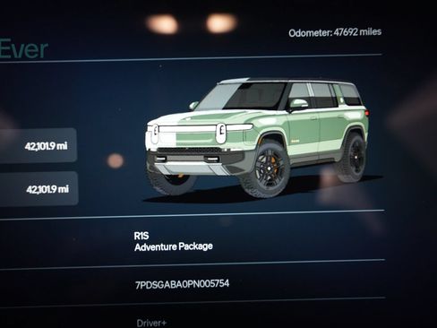 Used 2023 Rivian R1S Adventure AWD/4WD image 7