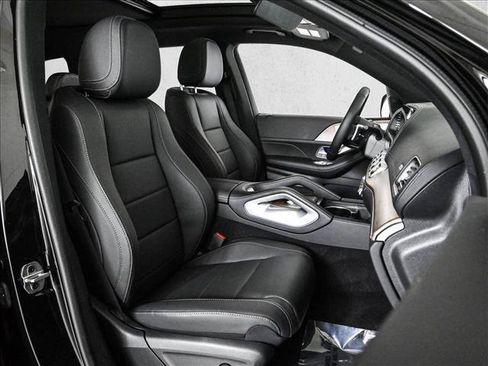 Certified 2026 Mercedes-Benz GLS 450 4MATIC image 24