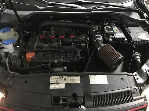 Used 2012 Volkswagen GTI 4-Door image 32