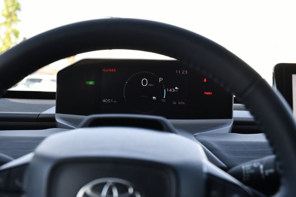 Used 2026 Toyota C-HR AWD/4WD image 27