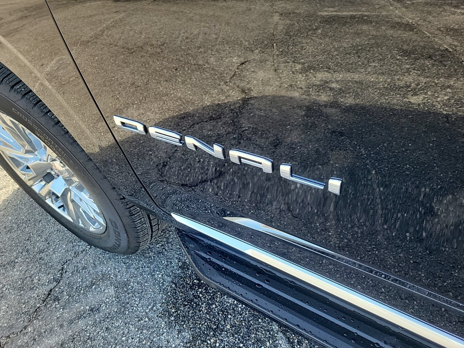 New 2026 GMC Yukon Denali w/ Advanced Technology Package RWD image 10