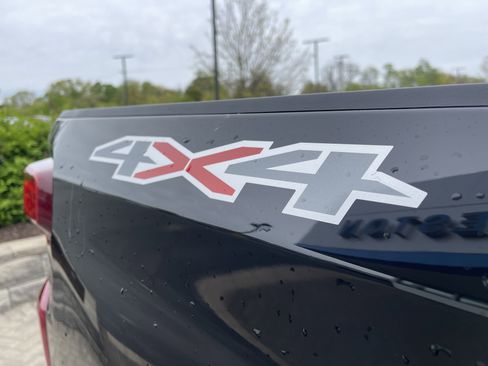 Used 2025 Chevrolet Silverado 1500 LT image 15