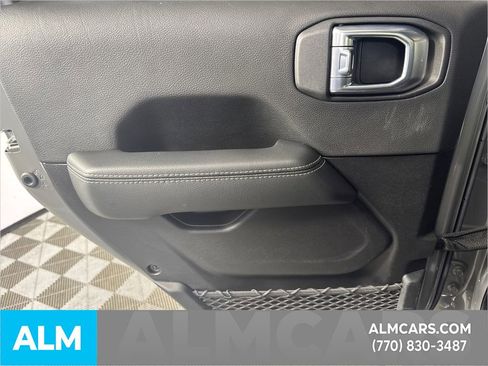 Used 2021 Jeep Gladiator Overland w/ Popular Equipment Package image 25