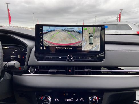 New 2026 Mitsubishi Outlander SE image 18