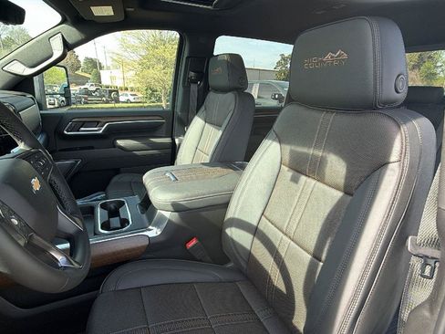 New 2026 Chevrolet Silverado 2500 High Country w/ High Country Premium Package AWD/4WD image 14