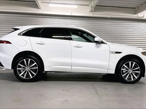 Certified 2025 Jaguar F-PACE R-Dynamic S image 14