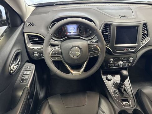 Used 2022 Jeep Cherokee Latitude Lux w/ Sun & Sound Group AWD/4WD image 15
