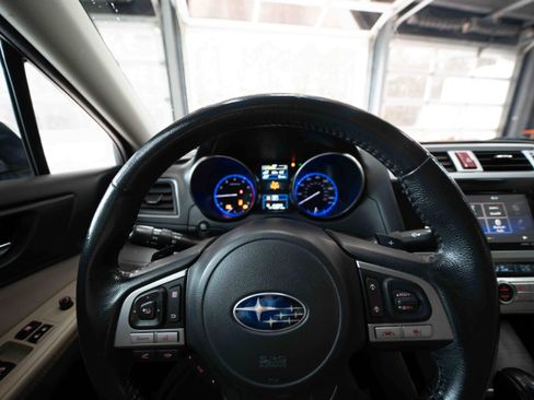 Used 2017 Subaru Legacy 2.5i Premium image 15