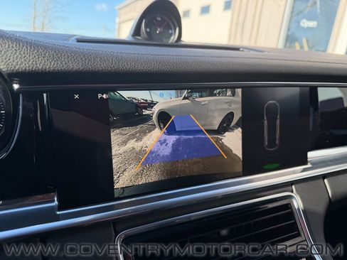 Used 2017 Porsche Panamera 4 image 25