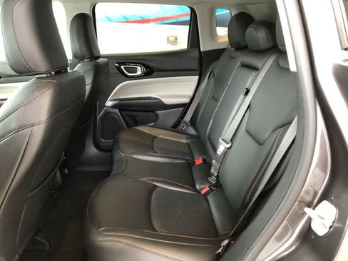 Used 2022 Jeep Compass Limited AWD/4WD image 9